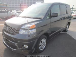 Used 2002 TOYOTA VOXY BF32459 for Sale