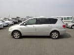 Used 2002 TOYOTA IPSUM BF59062 for Sale Image 2