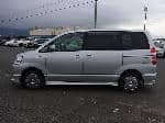 Used 2003 TOYOTA NOAH BF61980 for Sale Image 2