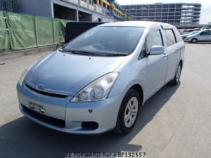 Used 2003 TOYOTA WISH BF132557 for Sale