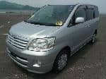 Used 2001 TOYOTA NOAH BF64405 for Sale Image 1