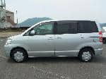 Used 2001 TOYOTA NOAH BF64405 for Sale Image 2
