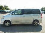 Used 2003 TOYOTA NOAH BF67363 for Sale Image 2