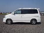 Used 1999 TOYOTA TOWNACE NOAH BF67374 for Sale Image 2