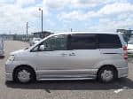 Used 2001 TOYOTA NOAH BF68728 for Sale Image 2