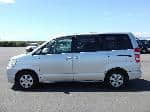 Used 2002 TOYOTA NOAH BF68879 for Sale Image 2