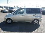 Used 2000 TOYOTA FUN CARGO BF69369 for Sale Image 2