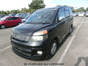 Used 2003 TOYOTA VOXY BF304520 for Sale