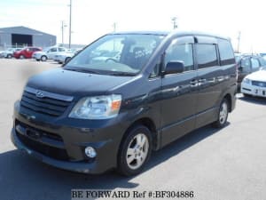 Used 2004 TOYOTA NOAH BF304886 for Sale