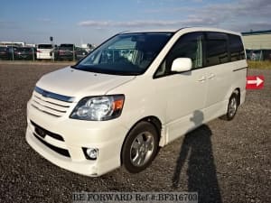 Used 2001 TOYOTA NOAH BF316703 for Sale