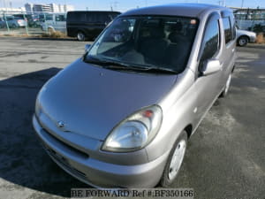 Used 2002 TOYOTA FUN CARGO BF350166 for Sale