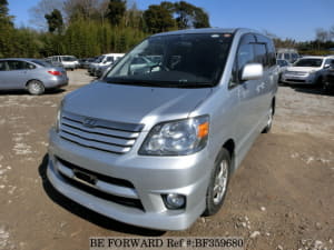 Used 2002 TOYOTA NOAH BF359680 for Sale