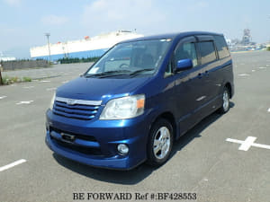 Used 2002 TOYOTA NOAH BF428553 for Sale