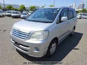 Used 2003 TOYOTA NOAH BF520967 for Sale