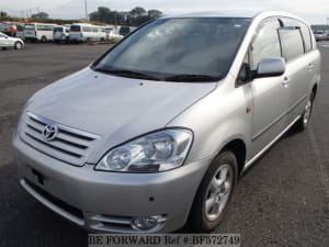 Used 2002 TOYOTA IPSUM BF572749 for Sale