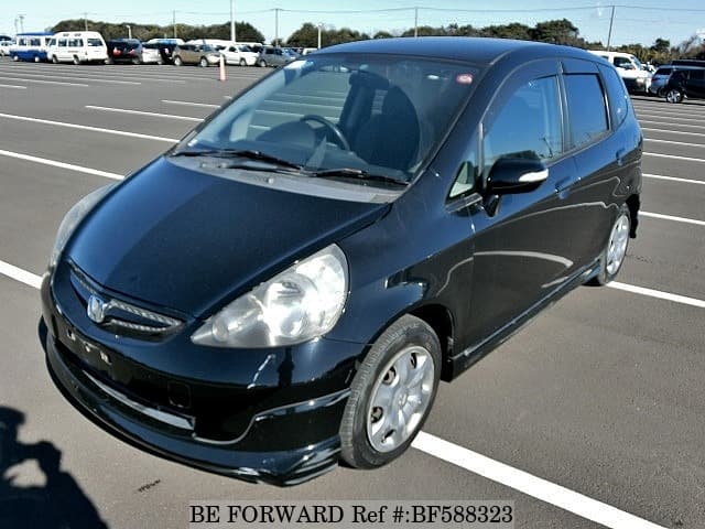 HONDA / Fit (DBA-GD1)