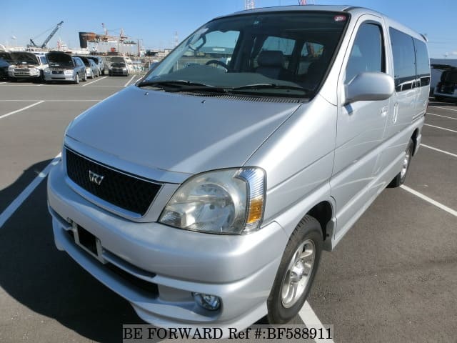 TOYOTA / Regius Wagon (GF-RCH47W)