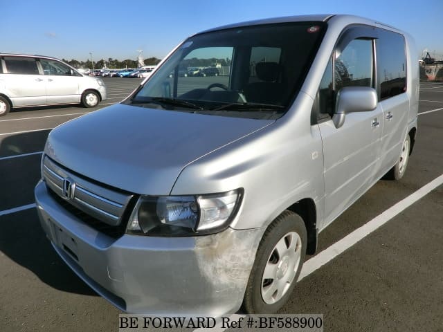 HONDA / Mobilio Spike (DBA-GK1)