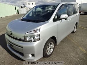 Used 2014 TOYOTA VOXY BF597676 for Sale