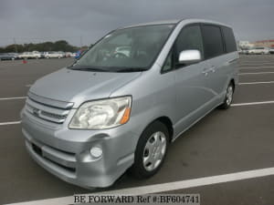 Used 2004 TOYOTA NOAH BF604741 for Sale