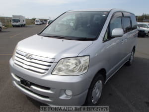 Used 2002 TOYOTA NOAH BF627879 for Sale