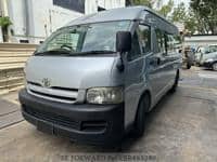 2007 TOYOTA HIACE COMMUTER 2.5 AUTO LIFT