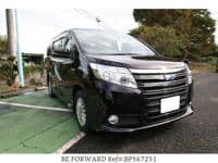 2015 TOYOTA NOAH