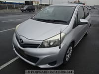 2011 TOYOTA VITZ F