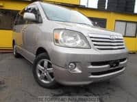 2003 TOYOTA NOAH