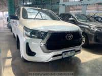 2022 TOYOTA HILUX 2.4