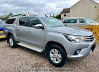 2017 TOYOTA HILUX AUTOMATIC DIESEL 