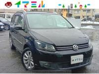 VOLKSWAGEN Golf Touran