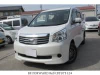 2013 TOYOTA NOAH XG