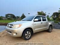 2004 TOYOTA HILUX 3.0