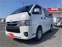 2022 TOYOTA HIACE VAN 4WD