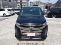 2017 TOYOTA NOAH