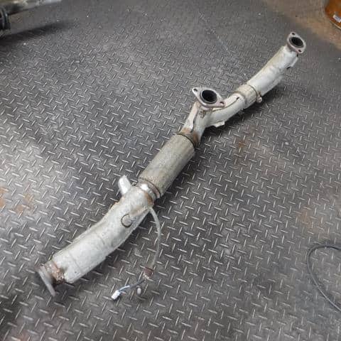 Used]Front Exhaust Pipe MITSUBISHI Galant E-E32A MB577222 - BE