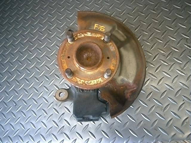 Used]Front Right Knuckle Hub Assembly DAIHATSU Hijet 2000 GD