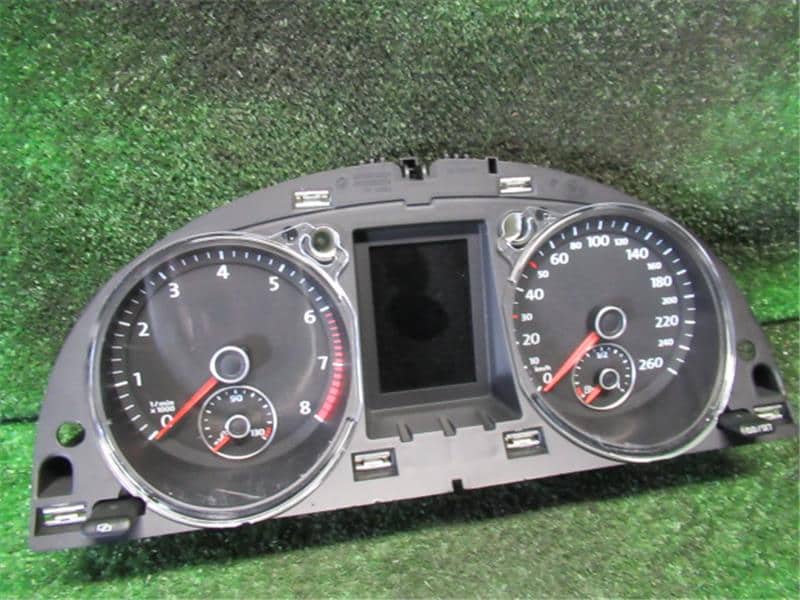 Used]Speedometer VOLKSWAGEN Passat 2012 DBA-3CCAX 3AA 920 870CX 