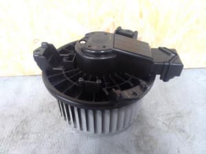 Blower Motor TOYOTA Vitz 2011 DBA-NSP130 8710352120 (PA38824468) 