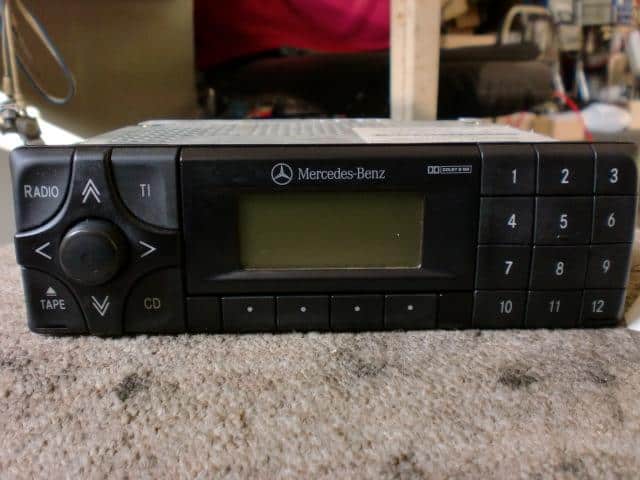 Used]Benz W168 A Class 168033 Radio and Cassette Player A208 820