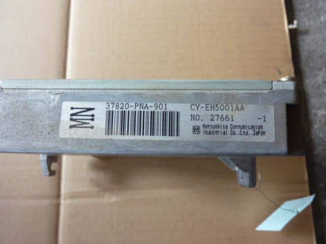 Used]Stream RN3 Engine Control Unit / ECU 37820PNA902 - BE FORWARD