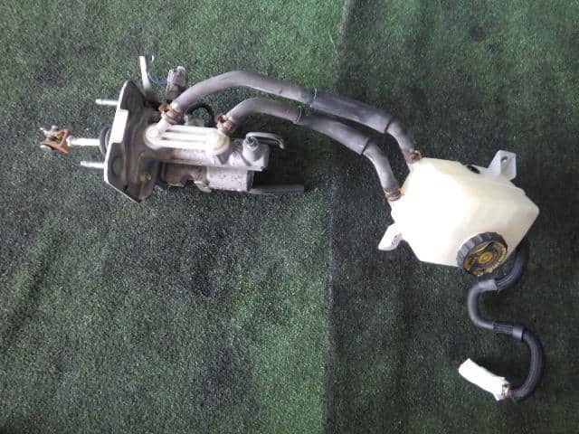Recondition Toyota Harrier Hydro M/M Back 2006 DAA-MHU38W 4720148180(シリンダー)