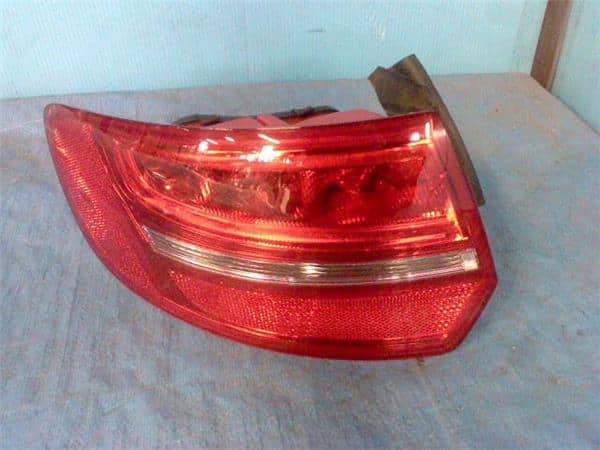 Used]Left Tail Light AUDI Audi a3 2013 DBA-8PCAX 8P4 945 095 E