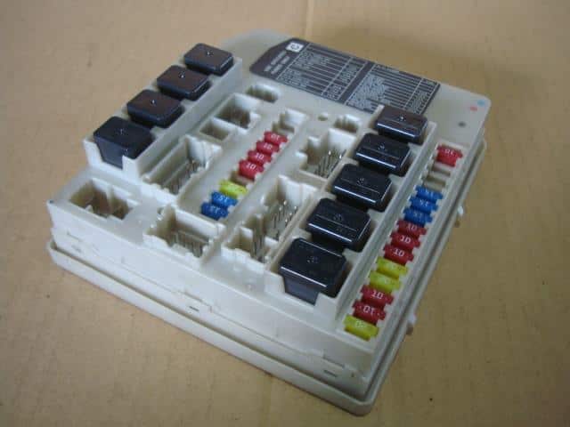 Used]March AK12 Fuse Box 284B7CT02A - BE FORWARD Auto Parts