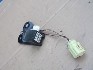 Electrical Component TOYOTA Platz 2005 CBA-NCP12 8917352040 (PA65250635) 