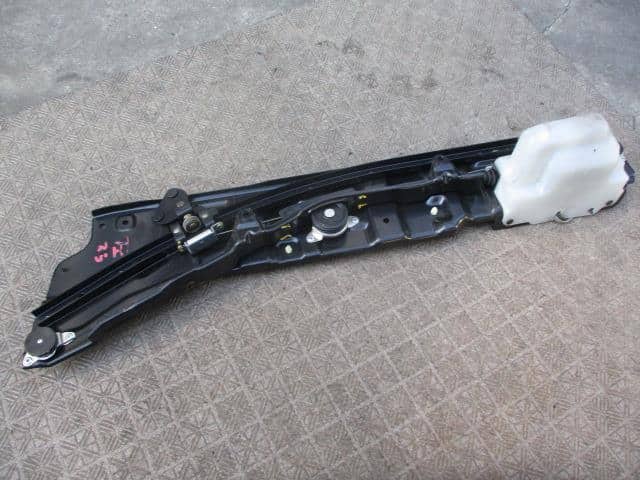 Used]Door Closer Motor SUZUKI Every 2005 ABA-DA64W - BE FORWARD