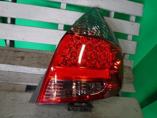 Used]Right Tail Light HONDA Fit 2007 DBA-GD3 - BE FORWARD Auto Parts