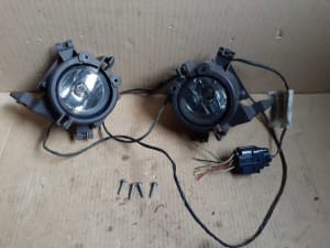 4R83-15200AA 4X43-14369 with the J51YB Jaguar X-TYPE fog light right and left set wiring (PA93302799) 