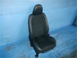 Driver's Seat TOYOTA Vitz 2018 DBA-NSP135 (PA96038989) 